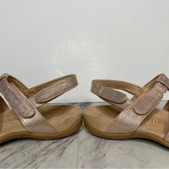 Vionic Amber Adjustable Strap Sandal 8 - Picture 7 of 13
